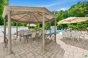 37 Tunnel Rd, Newtown, CT 06470 - Photo 27