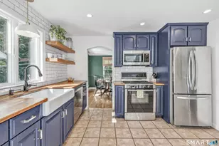 107 Benedict Ave, Fairfield, CT 06825 - Photo 11