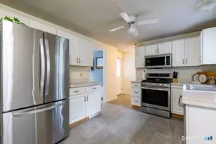 28 Duke Rd, Manchester, CT 06042 - Photo 9
