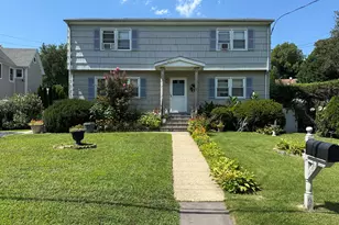 29 Cowan Ave, Stamford, CT 06906 - Photo 3