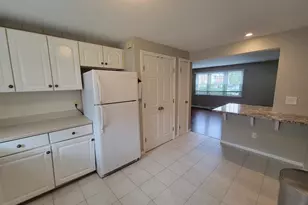 63 Robert Treat Dr, Milford, CT 06460 - Photo 7