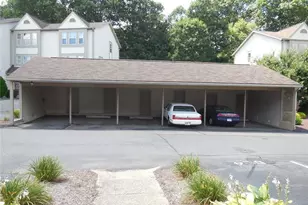 33 Langdon Ct, Berlin, CT 06037 - Photo 35