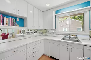 30 W Ridge Dr, West Hartford, CT 06107 - Photo 21