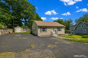 34 Brighton St, Waterbury, CT 06704 - Photo 3