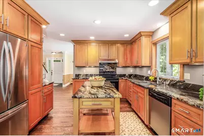 323 Upper Grassy Hill Road, Woodbury, CT 06798 - Photo 11
