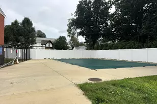 50 Greenhouse Rd, Bridgeport, CT 06606 - Photo 15