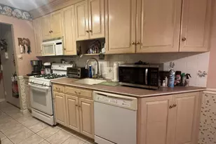 50 Greenhouse Rd, Bridgeport, CT 06606 - Photo 3