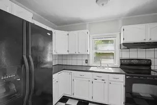 141 Corrigan Ave, Meriden, CT 06451 - Photo 21