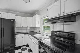141 Corrigan Ave, Meriden, CT 06451 - Photo 23