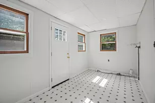 141 Corrigan Ave, Meriden, CT 06451 - Photo 25