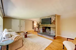 1029 Hopewell Rd, Glastonbury, CT 06073 - Photo 5
