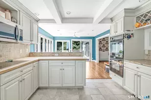 89 Perry Ave, Norwalk, CT 06850 - Photo 19