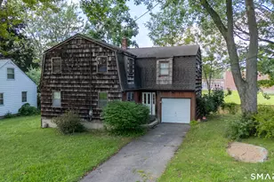 250 Pilgrim Rd, Bridgeport, CT 06610 - Photo 1