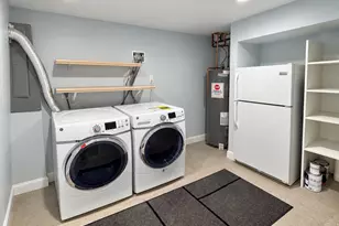 240 Wardwell St, Stamford, CT 06902 - Photo 17