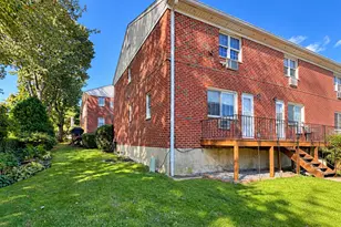 240 Wardwell St, Stamford, CT 06902 - Photo 21