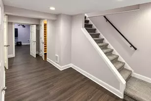 240 Wardwell St, Stamford, CT 06902 - Photo 15
