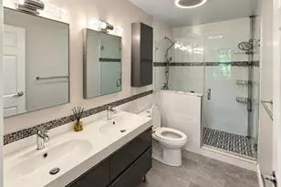 240 Wardwell St, Stamford, CT 06902 - Photo 11