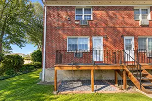 240 Wardwell St, Stamford, CT 06902 - Photo 19