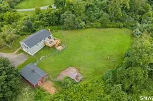 8 Meadow Dr, Oxford, CT 06478 - Photo 5