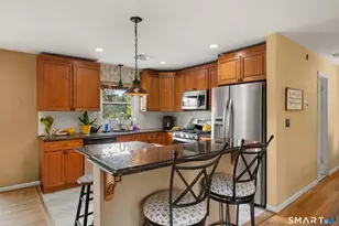 8 Meadow Dr, Oxford, CT 06478 - Photo 7