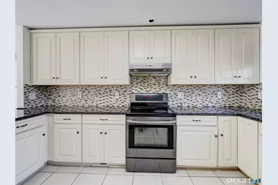 29 Fenwood Avenue, West Hartford, CT 06110 - Photo 11