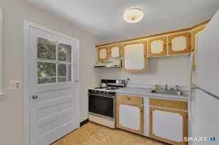 25 Riverside Dr, Clinton, CT 06413 - Photo 11