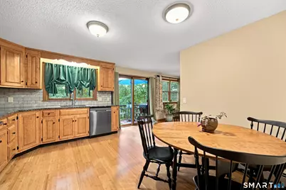 4 Woodland Hollow Street, Windsor Locks, CT 06096 - Photo 5
