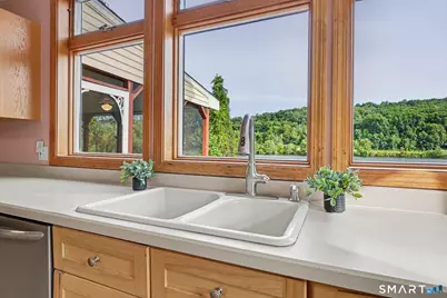 60 Housatonic Drive, Newtown, CT 06482 - Photo 7