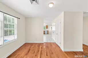 35 Woodrow St, Stamford, CT 06902 - Photo 7