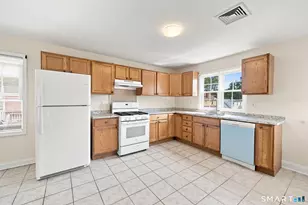 35 Woodrow St, Stamford, CT 06902 - Photo 17