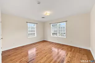 35 Woodrow St, Stamford, CT 06902 - Photo 11