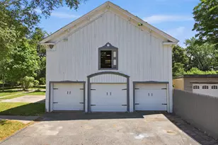 369 Thompson Rd, Thompson, CT 06277 - Photo 3
