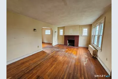 112 Vauxhall Street, New London, CT 06320 - Photo 11