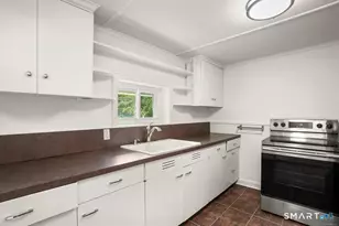 141 Grinnell St, Milford, CT 06461 - Photo 3