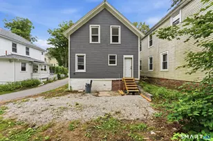 97 Summit St, Norwich, CT 06360 - Photo 33