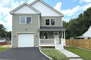 17 Dracut Ave, Waterbury, CT 06704 - Photo 1