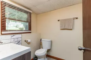 54 Valleyview Dr, Hamden, CT 06518 - Photo 31