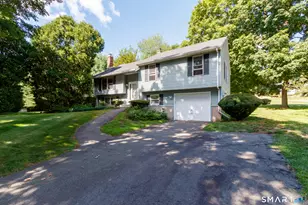 54 Valleyview Dr, Hamden, CT 06518 - Photo 3