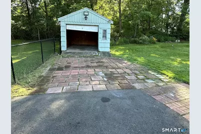 52 Ellsworth Drive, Bloomfield, CT 06002 - Photo 5