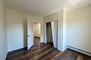 59 East St, Hartford, CT 06120 - Photo 3