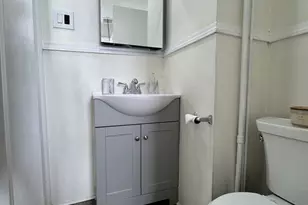 59 Pleasant St, Danbury, CT 06810 - Photo 23