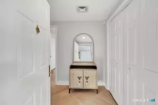 43 Harbor Dr, Stamford, CT 06902 - Photo 3