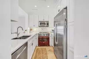 43 Harbor Dr, Stamford, CT 06902 - Photo 7