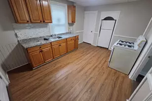 9 Harvard St, Waterbury, CT 06704 - Photo 3