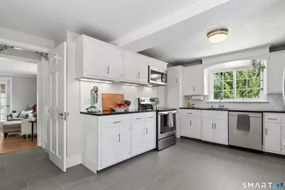 122 Strawberry Hill Avenue, Norwalk, CT 06851 - Photo 13