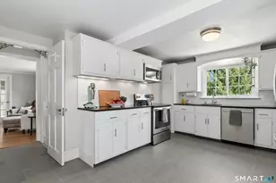 122 Strawberry Hill Ave, Norwalk, CT 06851 - Photo 13