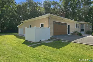 16 Ezra St, North Haven, CT 06473 - Photo 31