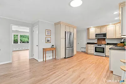 16 Ezra Street, North Haven, CT 06473 - Photo 9