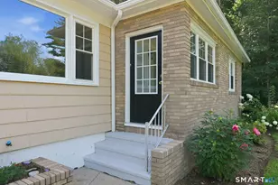 16 Ezra St, North Haven, CT 06473 - Photo 3