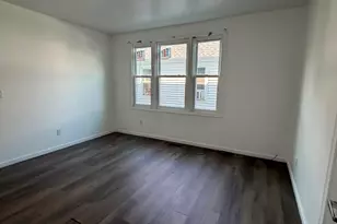 125 Pixlee Pl, Bridgeport, CT 06610 - Photo 5